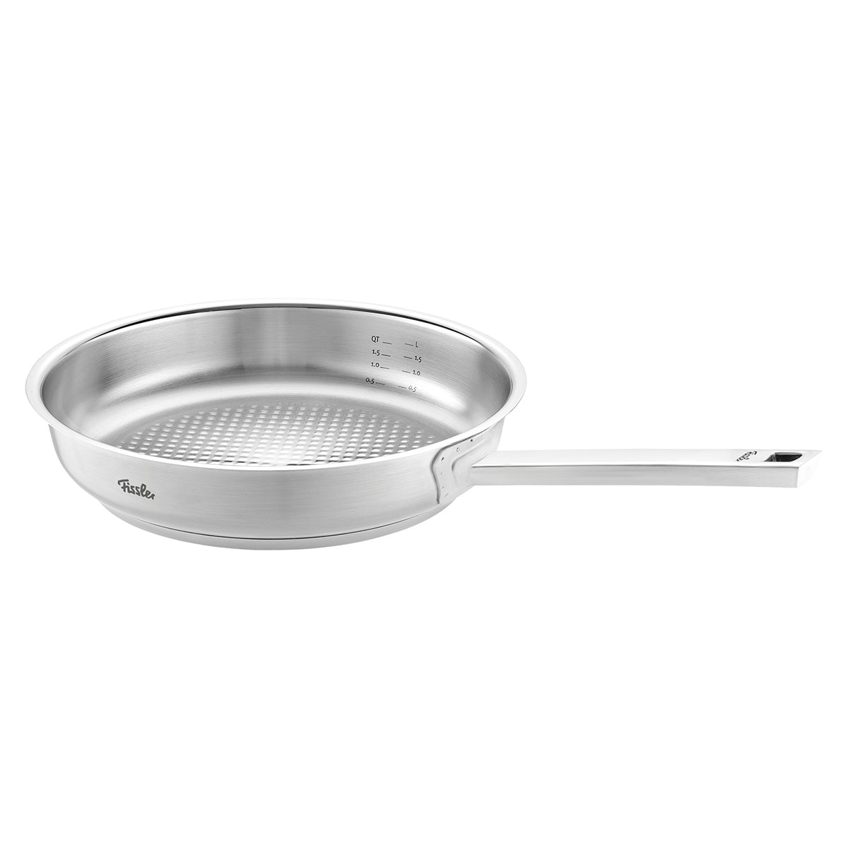 Die Fissler Original-Profi Collection® Stielpfanne: Novogrill-Oberfläche, langer Stiel, Innenmarkierung, induktionsgeeignet. Hergestellt in Deutschland.