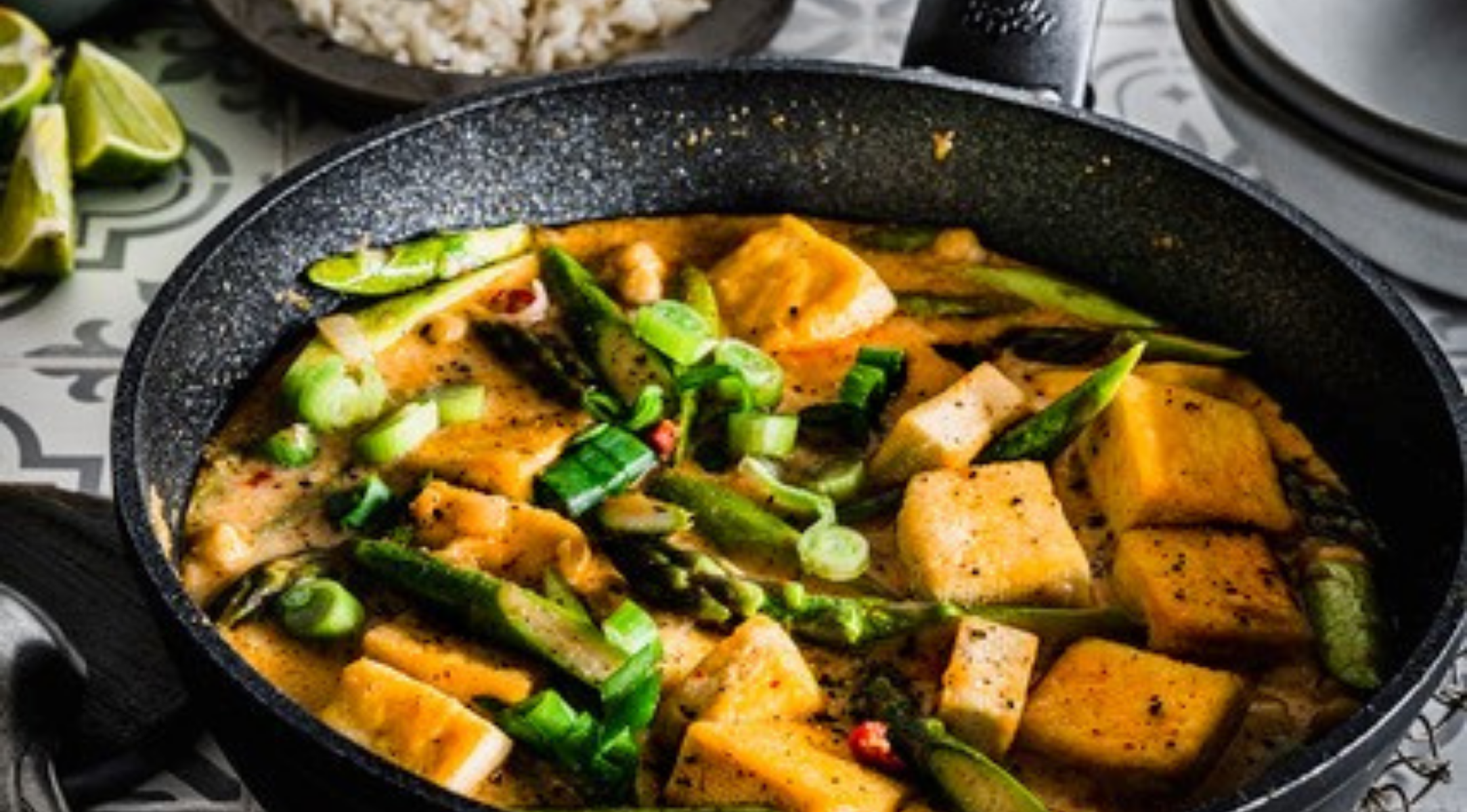 tofu-curry-mit-gruenem-spargel