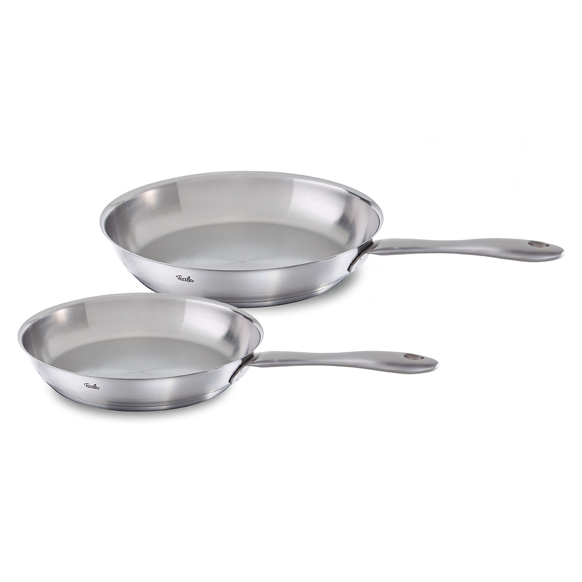 Fissler Catania 2-teiliges Pfannenset (24 cm & 28 cm), lange Griffe, nebeneinander auf weißem Hintergrund – präzise Qualität „Made in Germany“.
