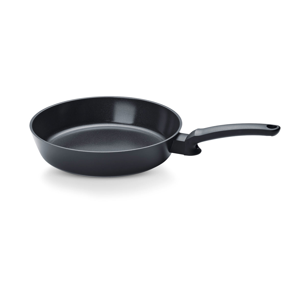 Fissler Ceratal® Evo Comfort pan set (24 & 28 cm), black, ceramic nonstick, ergonomic handles. German quality on white background.