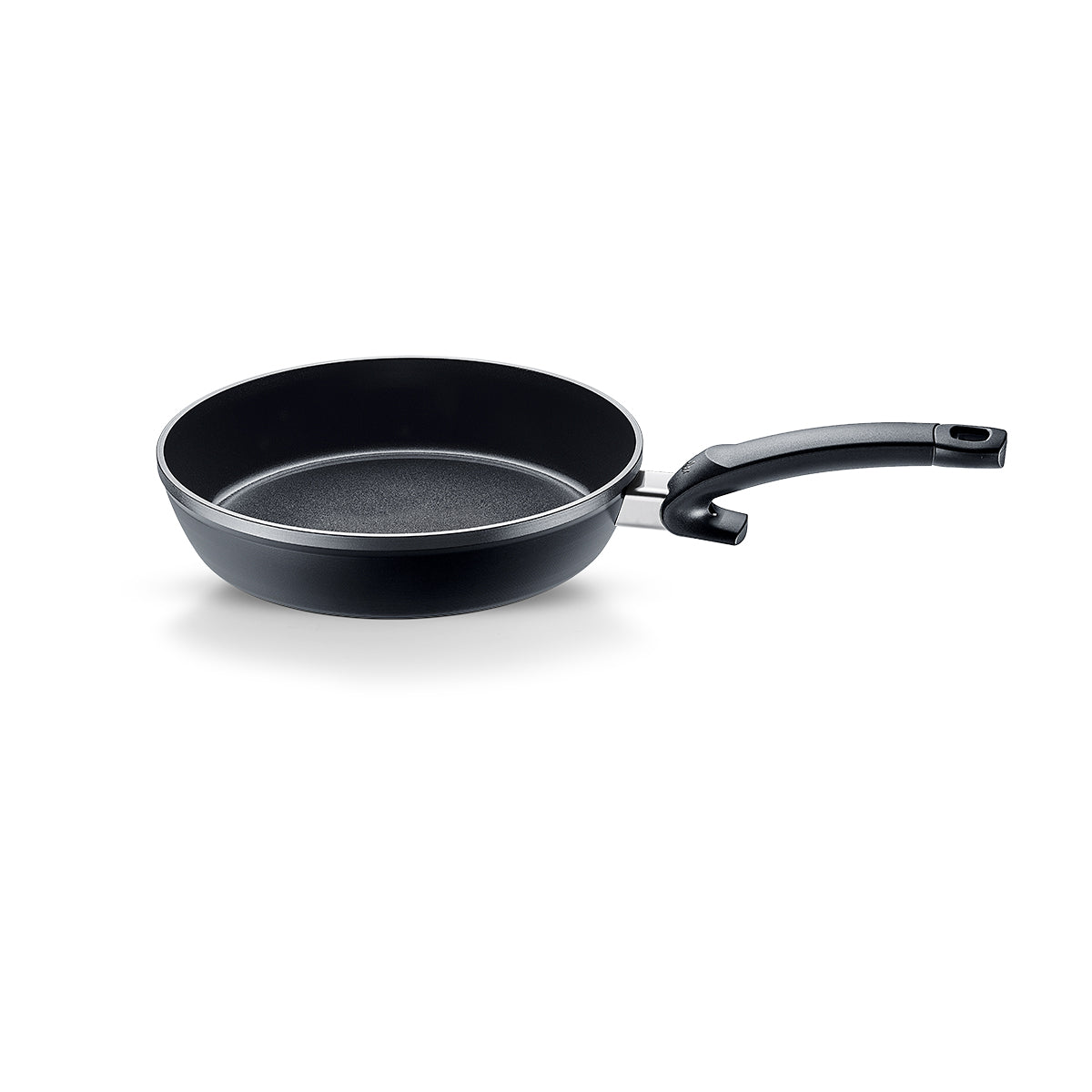 Fissler Ceratal® Comfort Pfanne 28cm in Orbitschwarz mit Glasdeckel, PFAS/PTFE-frei, moderne Griffpräzision "Made in Germany".