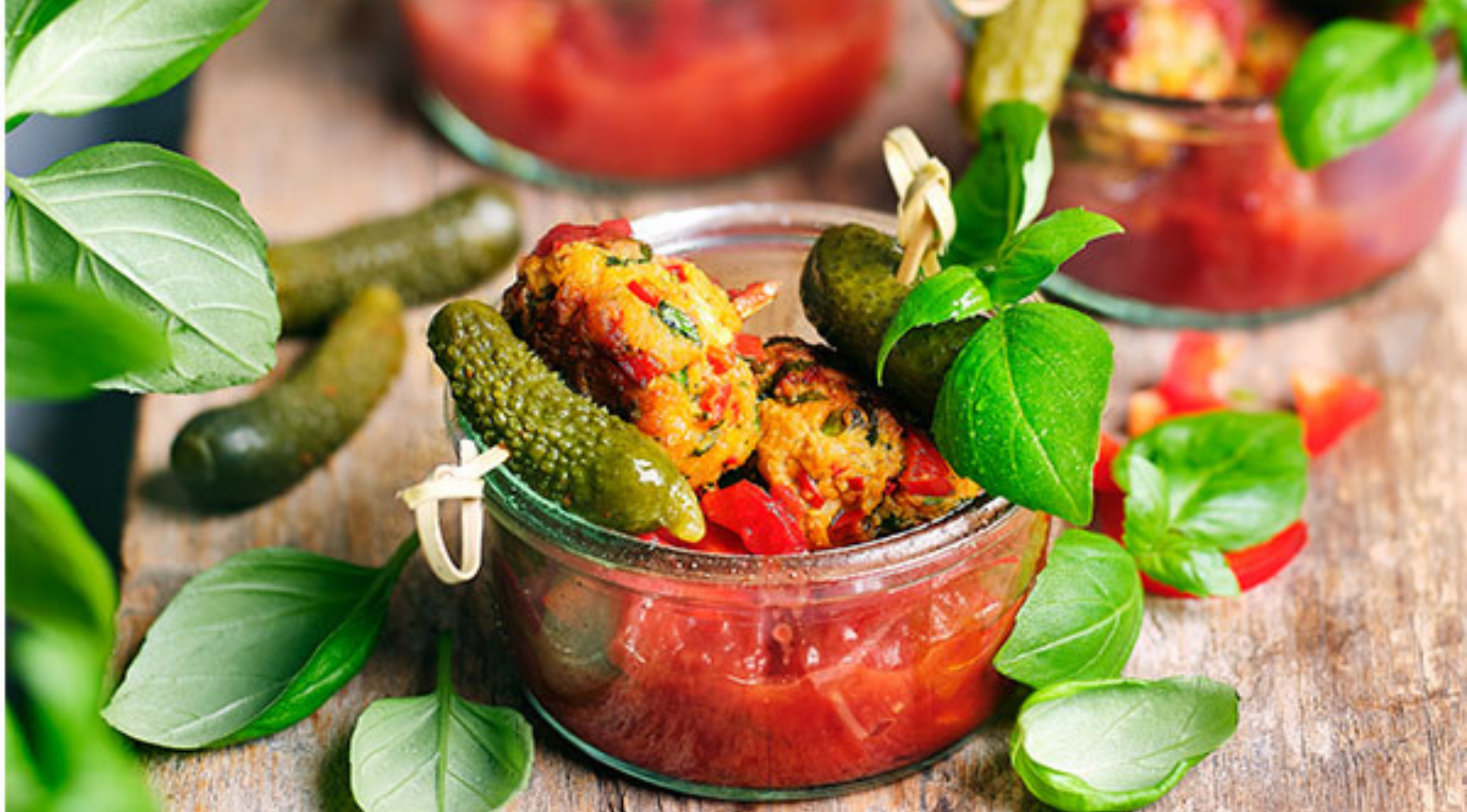 gemuesebaellchen-spiesse-mit-cranberry-tomaten-dip