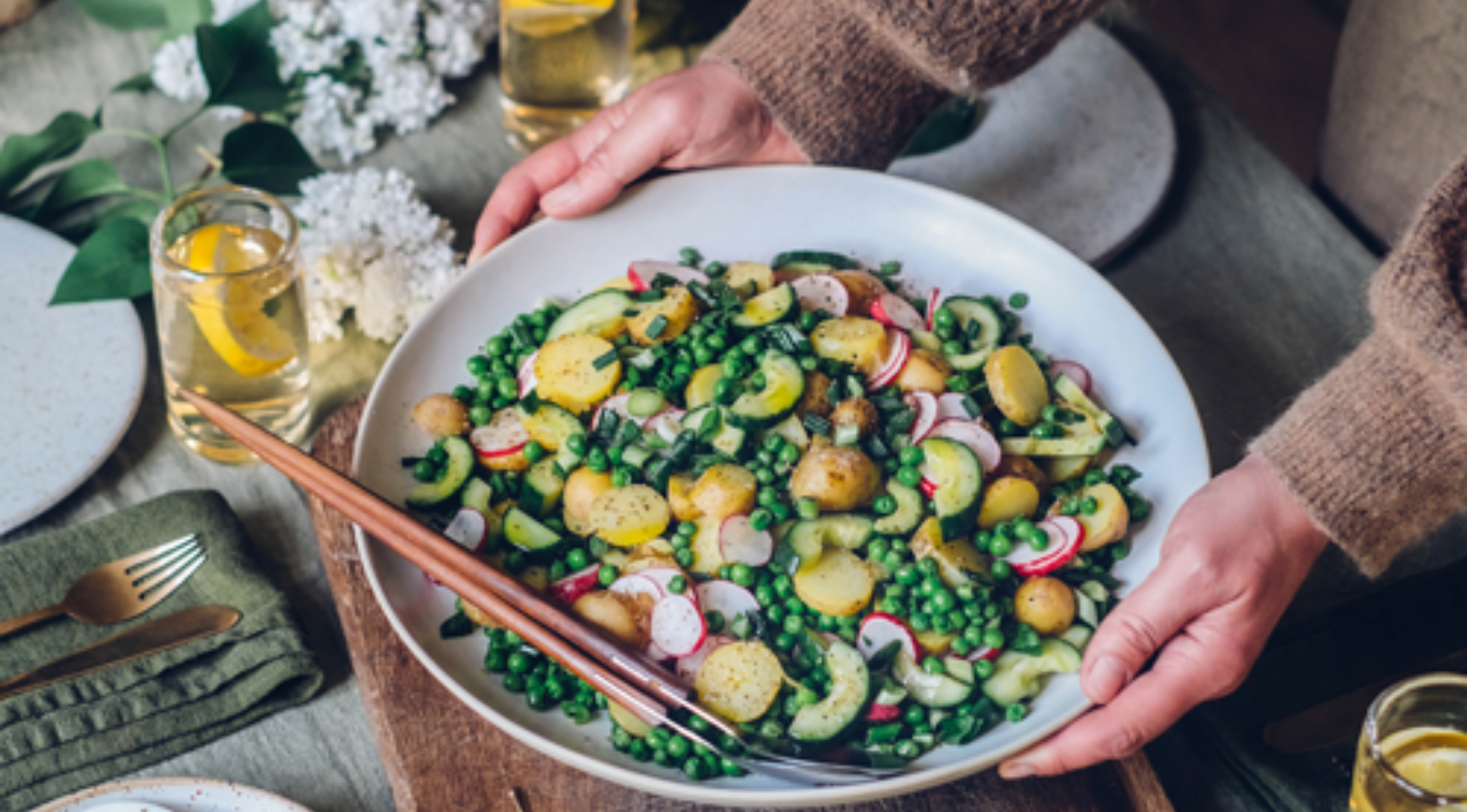 kartoffelsalat-mit-eingelegtem-spargel-und-tahin-honig-senf-dressing