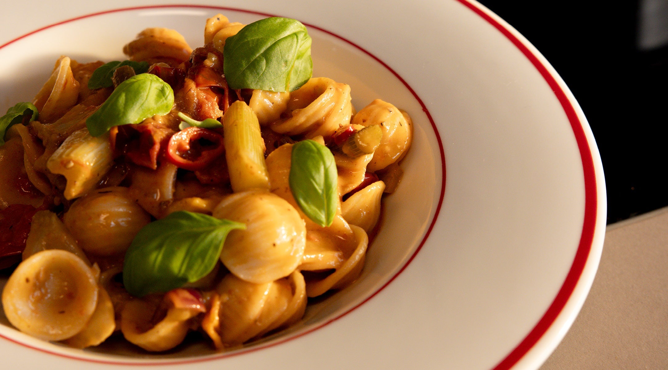 orecchiette-mit-geschmortem-fenchel-chili-und-kirschtomaten