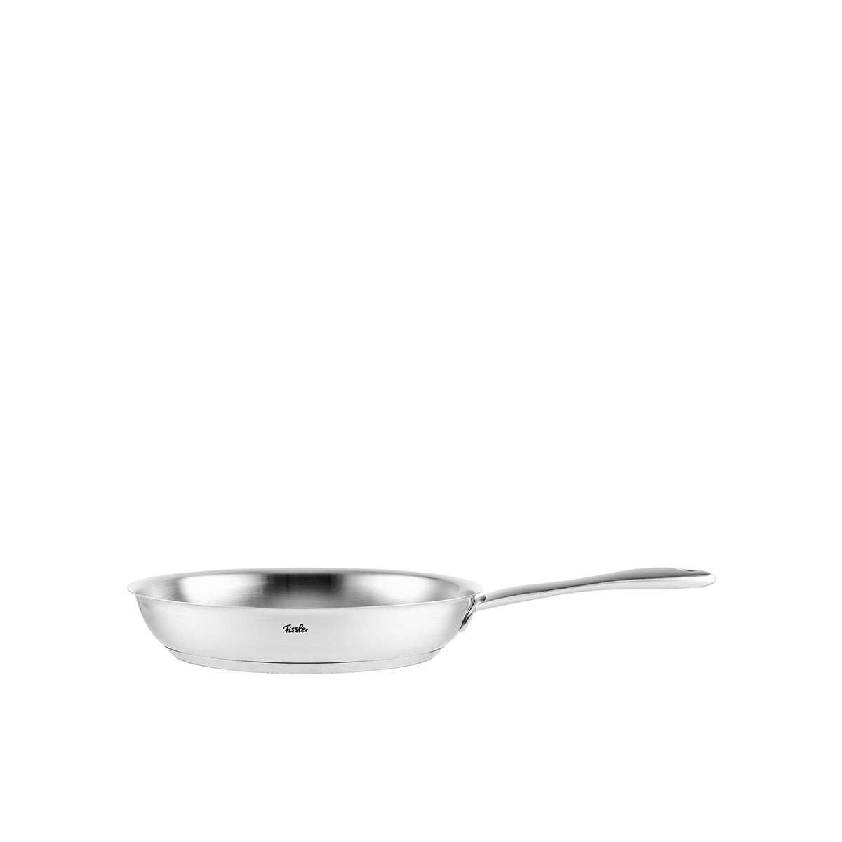 Fissler Catania Bratpfanne mit langem Griff, induktionsgeeignet, in modernem, funktionellem Design auf schlichtem weißem Grund.